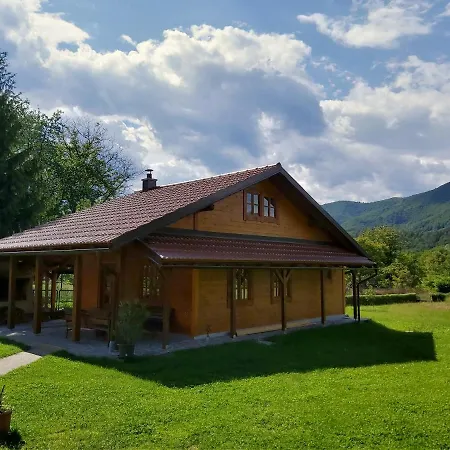 Wooden House Pia Brod na Kupi