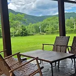 Chaletu Wooden House Pia *