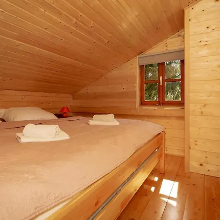 Wooden House Pia 샬레
