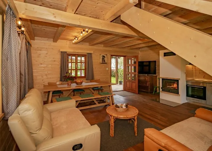 شاليه Wooden House Pia Brod na Kupi