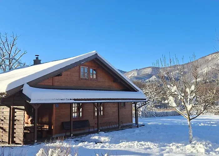شاليه Wooden House Pia *